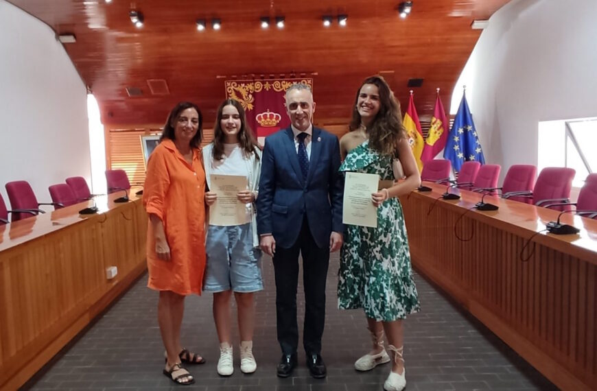 26  jóvenes estudiantes de secundaria de Puertollano y del Conservatorio de Música reconocidos por su rendimiento académico