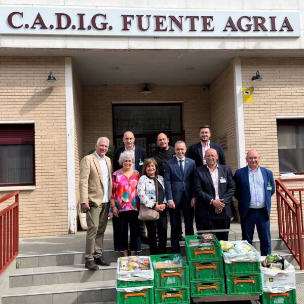 Mercadona colabora con Fundación Fuente Agria de Puertollano donando productos de primera necesidad a diario.