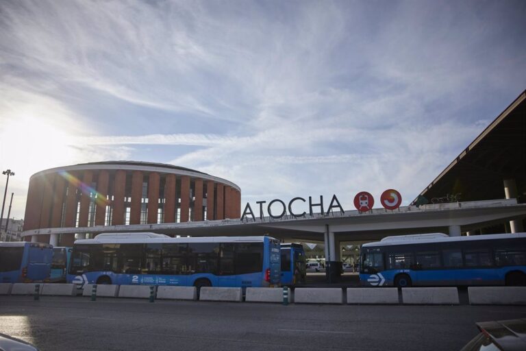 Reunión con Ministerio de Transportes para mejorar servicio Avant en Toledo y Ciudad Real