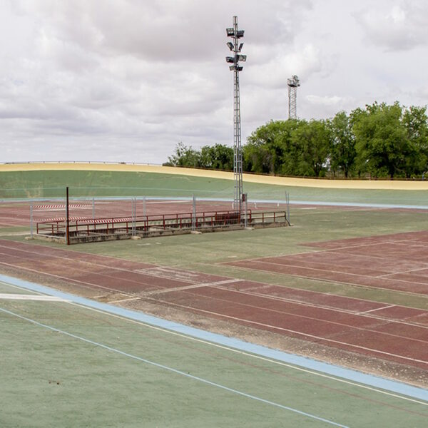 El robo de cable de cobre provoca el cierre hoy 5 de septiembre de la Ciudad Deportiva de Tomelloso a partir de las 20:30 h