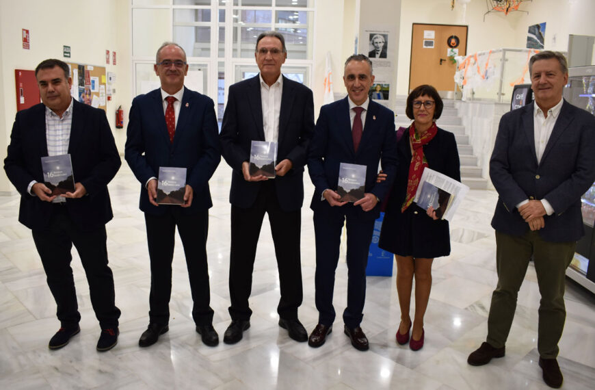 «16 relatos redimidos»: La forja de la vocación narradora de Eduardo Egido