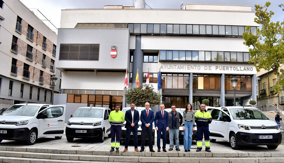 El Ayuntamiento adquiere cinco vehículos adicionales para atender distintos servicios municipales.
