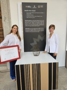 Felicidades a Mª de los Angeles Delgado, premiada en FERCAMA por Inmaculada Amaro