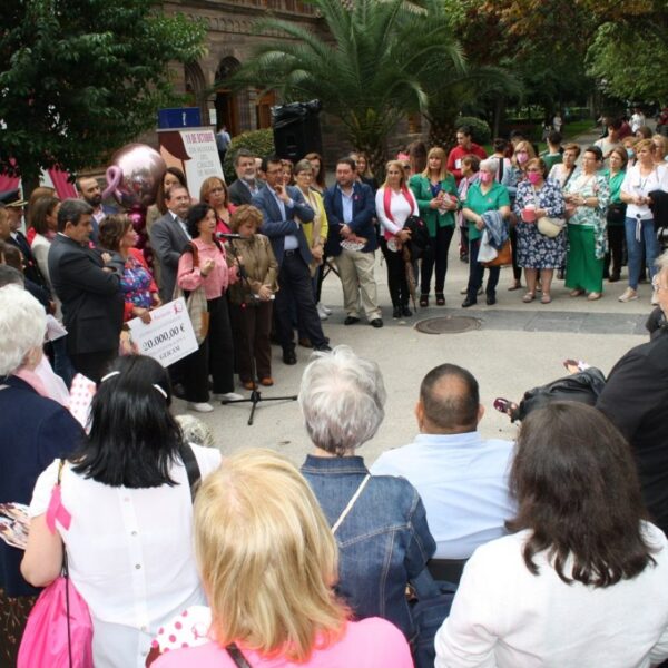 La Fundación de Investigación en cáncer de mama recibirá un cheque de 20.000 euros por parte de Santa Águeda.