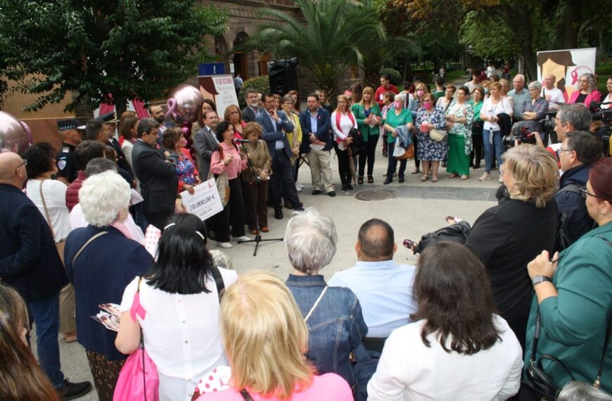 La Fundación de Investigación en cáncer de mama recibirá un cheque de 20.000 euros por parte de Santa Águeda.