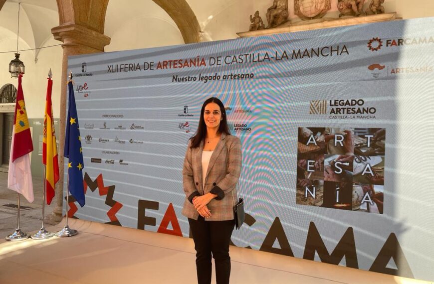 La asistencia de la concejal María Castellanos a la inauguración de FARCAMA.