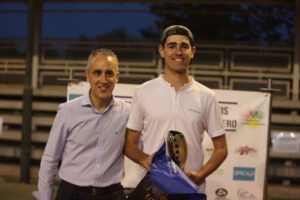 Pablo Peñalvo se corona como campeón indiscutible en el Torneo de Tenis Provincial en Los Juncos.