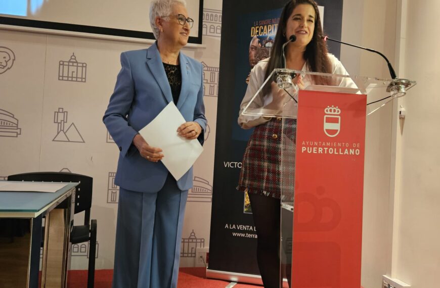 Victoria Rodríguez triunfa con la multitudinaria presentación de su libro «Decapitada»