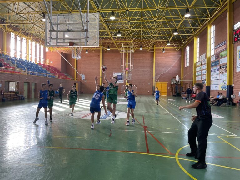 El Movilla Baloncesto Criptana debuta en la Liga consiguiendo una victoria de prestigio en Quintanar del Rey