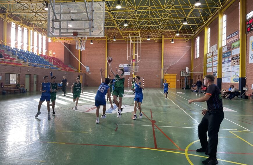 El Movilla Baloncesto Criptana debuta en la Liga consiguiendo una victoria de prestigio en Quintanar del Rey