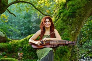 Ana Alcaide presenta ‘La fuente de las mujeres’ en el Auditorio: Un homenaje a la creación femenina y la libertad artística