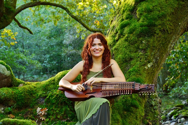 Ana Alcaide presenta ‘La fuente de las mujeres’ en el Auditorio: Un homenaje a la creación femenina y la libertad artística