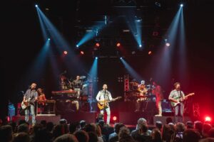 «Brothers in Band»: Las interpretaciones más destacadas de Dire Straits en el concierto de este viernes