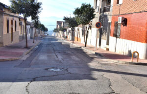 El Ayuntamiento invertirá 90.000 euros en el asfaltado total de la calle Jaén hasta la barriada San Esteban