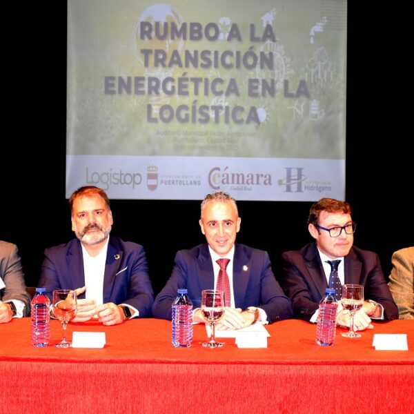 Expertos se reúnen en Puertollano para discutir el impacto de la descarbonización en la industria logística y buscar sinergias.