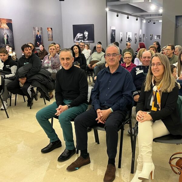 La Agrupación ‘Discípulos de San Juan’ recibe elogios del alcalde tras su exitoso concierto ‘Santa Cecilia’