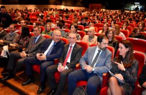 Miguel Ángel Ruiz Motiva a Medio Millar de Jóvenes en Puertollano a Explorar Oportunidades en Profesiones Científicas con Alta Demanda Laboral