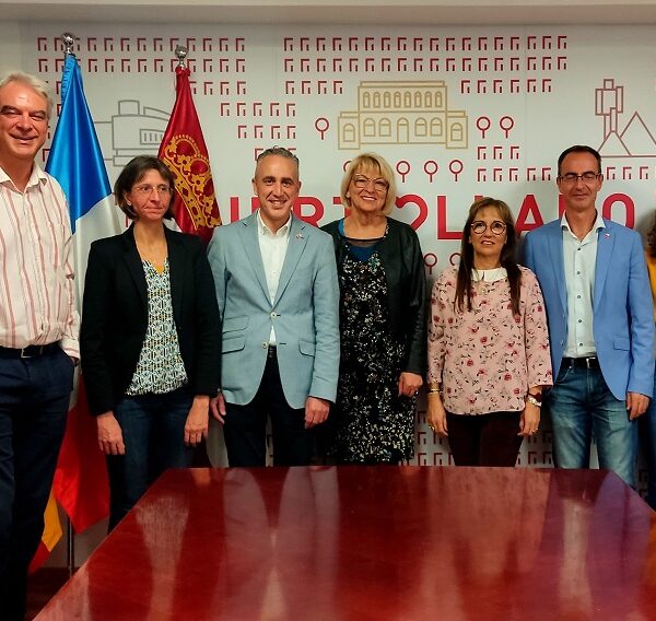 Puertollano estrecha sus lazos de hermanamiento con el cantón francés de Pouzauges
