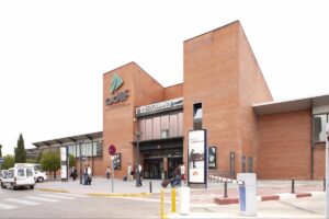 Adif destinará 10 millones de euros en la ampliación de la capacidad de estacionamiento de trenes en la estación de Puertollano