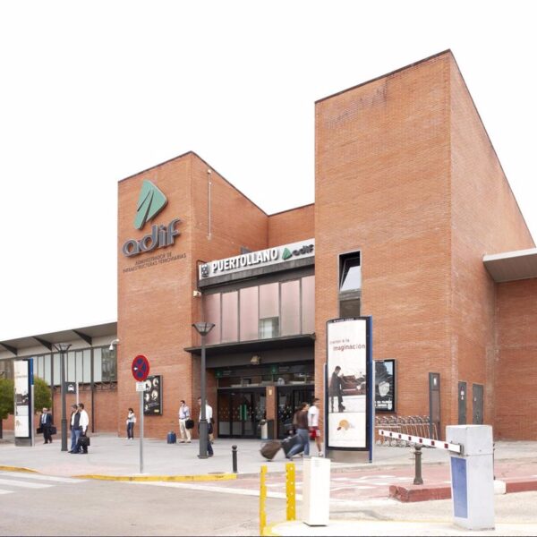 Adif destinará 10 millones de euros en la ampliación de la capacidad de estacionamiento de trenes en la estación de Puertollano