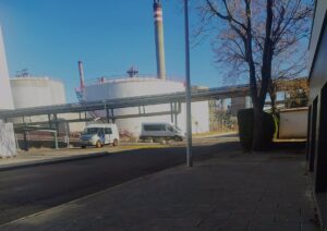 CCOO celebra victoria legal: reconocen plus de peligrosidad a empleada de limpieza en Repsol Puertollano