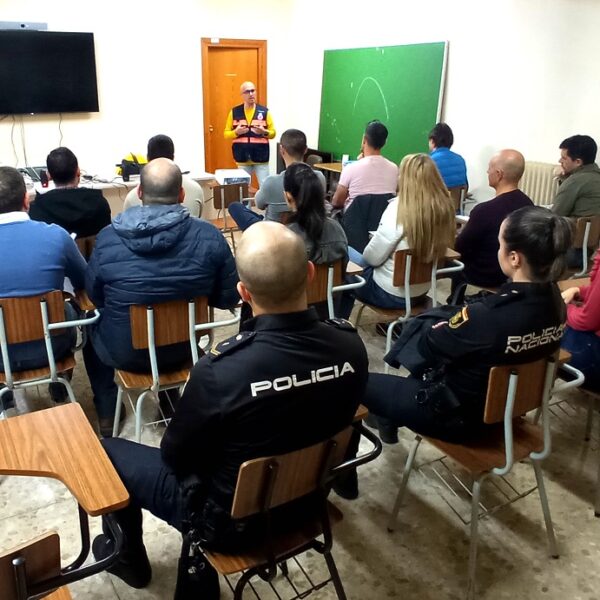 Capacitación Integral en Manejo de Riesgo Químico para Fuerzas de Seguridad y Personal Sanitario bajo el Nuevo Plan de Emergencia