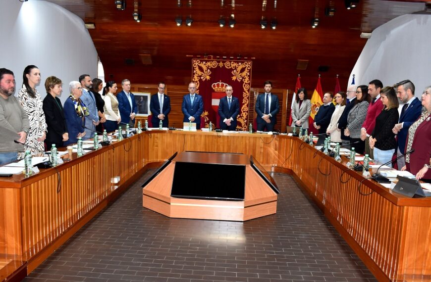 Compromiso Renovado: La Corporación Municipal intensifica su lucha contra la violencia de género y la creación de áreas de juego inclusivas para la infancia