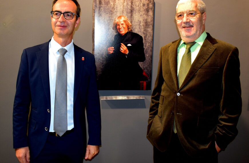 José Mercé deslumbra con su voz en la sinfonía flamenca de Ricardo Fernández del Moral y la AMC durante el XXIX Festival Flamenco del Minero