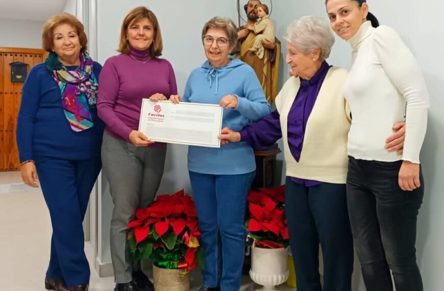 Mercadillo Solidario genera 3.200 euros para Cáritas Interparroquial