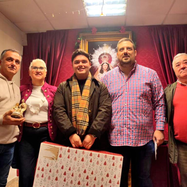 Pescados Mode se corona campeón en el tercer concurso navideño de belenes de ‘El Capirote’