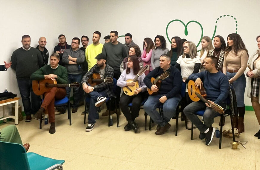 Encuentro de Reyes de la Asociación de Lucha contra el Cáncer se engalana con los Villancicos de ‘Fuente Agria’