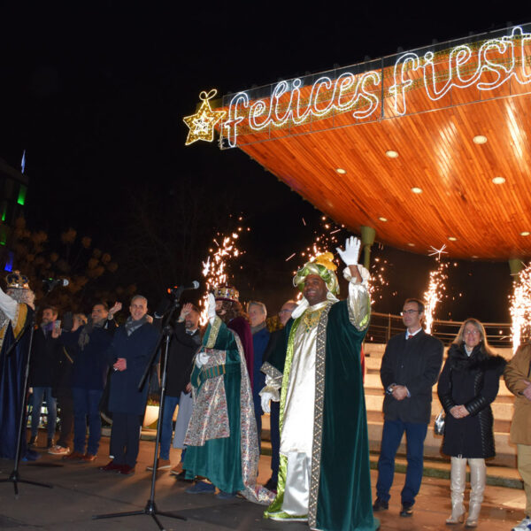 Gran Recepción en Puertollano por la Llegada de los Reyes Magos en la Espectacular Cabalgata Anual