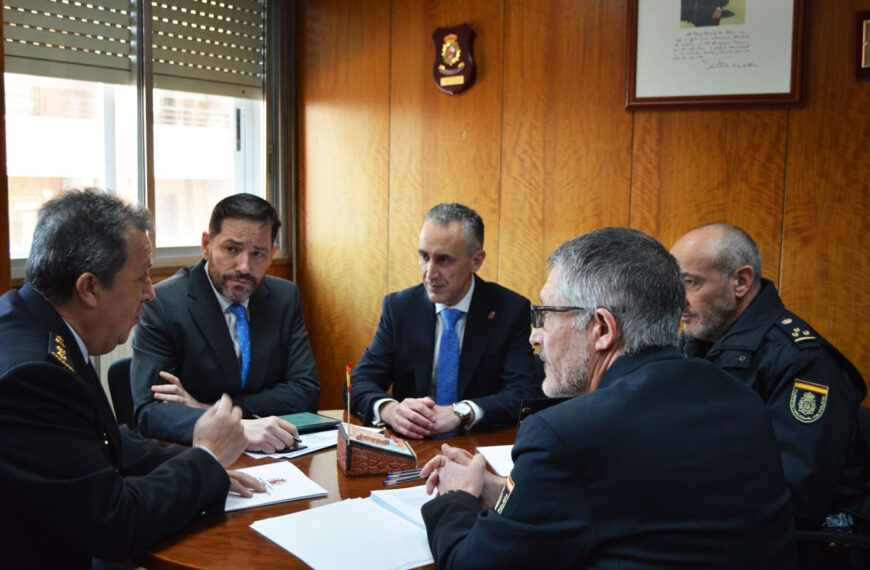 El alcalde subraya la colaboración con el Ejecutivo Nacional para la integración de las fuerzas policiales