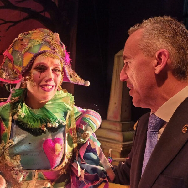 «Eterno Febrero»: La Victoria Estrena su Espectáculo Carnavalero