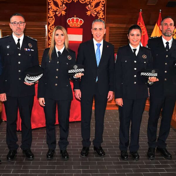 Incorporación de Tres Agentes a la Policía Local Mejora la Seguridad en la Comunidad