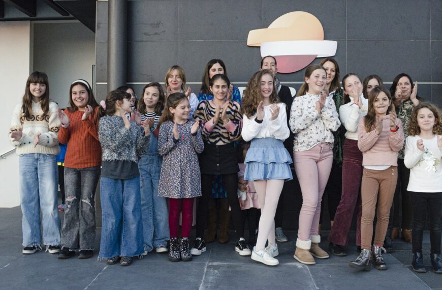 Iniciativa Repsol Digital Girls Fomenta el Interés en Tecnología en las Jóvenes de Puertollano