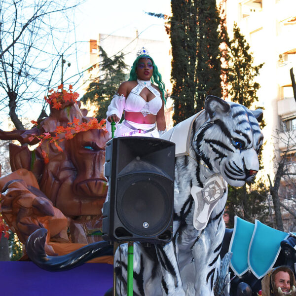 La fantasía de Sueños del Arte se corona con el galardón ‘Josito’ a la carroza más sobresaliente del carnaval