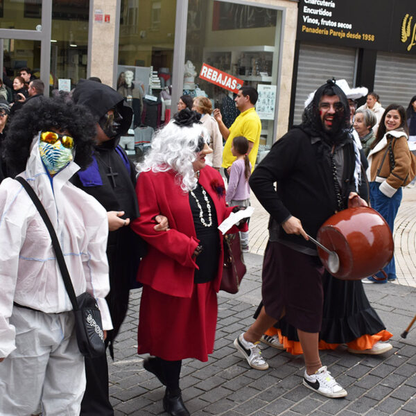 Lágrimas y Cantos de Despedida: El Último Adiós al Duelo de Doña Sardina