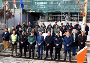 Minuto de Silencio por la Corporación en Honor a Dos Guardias Civiles Fallecidos Refleja Solidaridad con las Fuerzas de Seguridad
