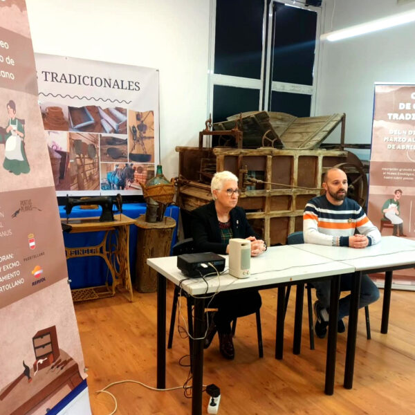 Inicia el Curso de Oficios Tradicionales en Portus Planus Enfocado en la Elaboración Artesanal de Zambombas