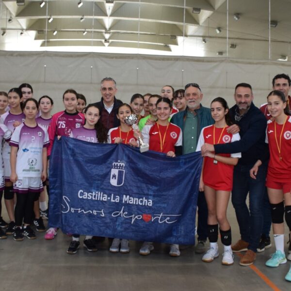 Las Guerreras del EDM Balonmano Puertollano Rojo Conquistan el Campeonato Provincial