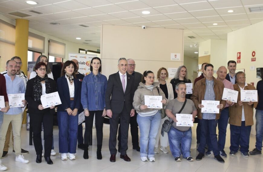 Alianza entre Amiab, Endesa y el Ayuntamiento crea 13 nuevas oportunidades laborales a través de programas de formación