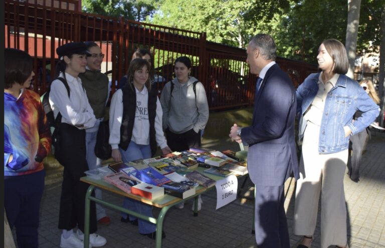 Celebrando el Amor por la Lectura: Instituciones Educativas Conmemoran el Día del Libro con Actividades de Promoción Lectora