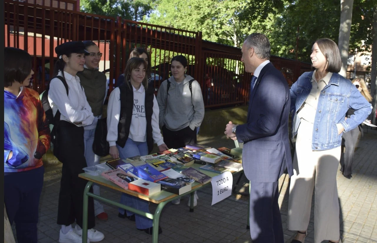 Celebrando el Amor por la Lectura: Instituciones Educativas Conmemoran el Día del Libro con Actividades de Promoción Lectora