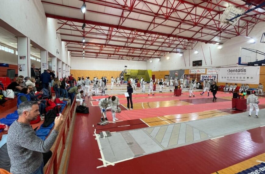 Éxito de Convocatoria: Casi 100 Esgrimistas Se Dan Cita en la Octava Edición del Circuito Nacional de Esgrima Quijote