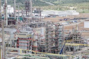 Inversión de 120 millones de euros marca el punto medio en la renovación del Complejo Industrial
