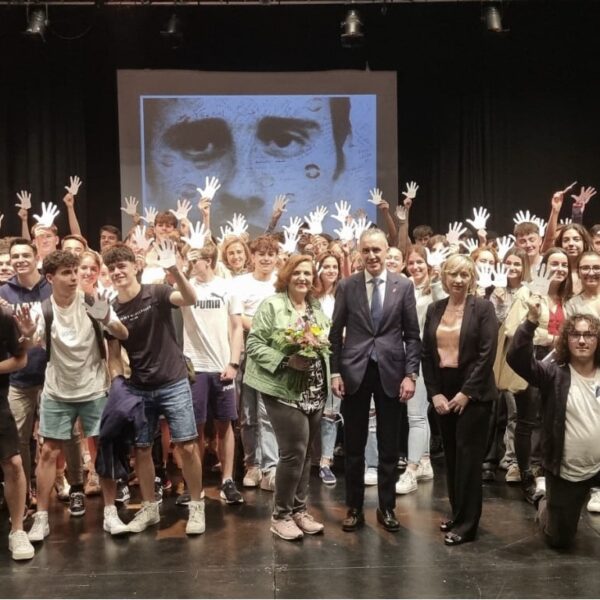 La Presidenta de la Fundación Miguel Ángel Blanco Ofrece Ponencia Educativa en el Instituto Galileo Galilei