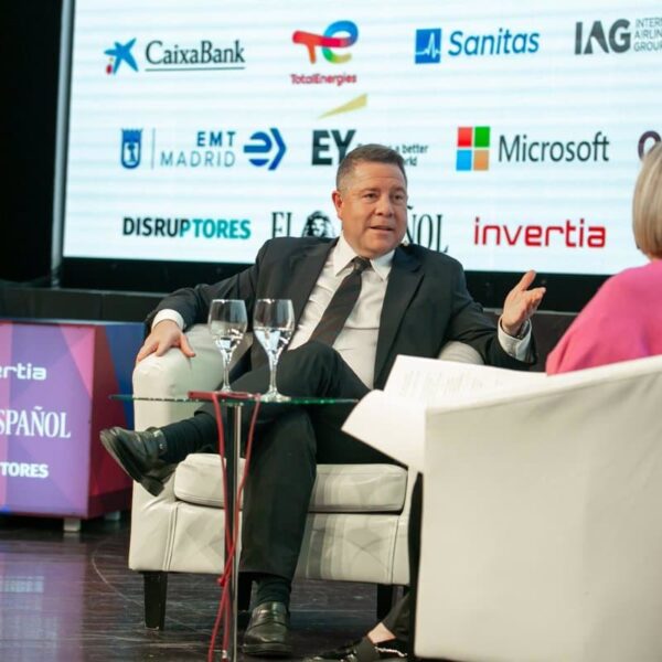 Page Propone la Edificación de 50.000 Viviendas con Apoyo Público y Cooperativismo a Medio Plazo