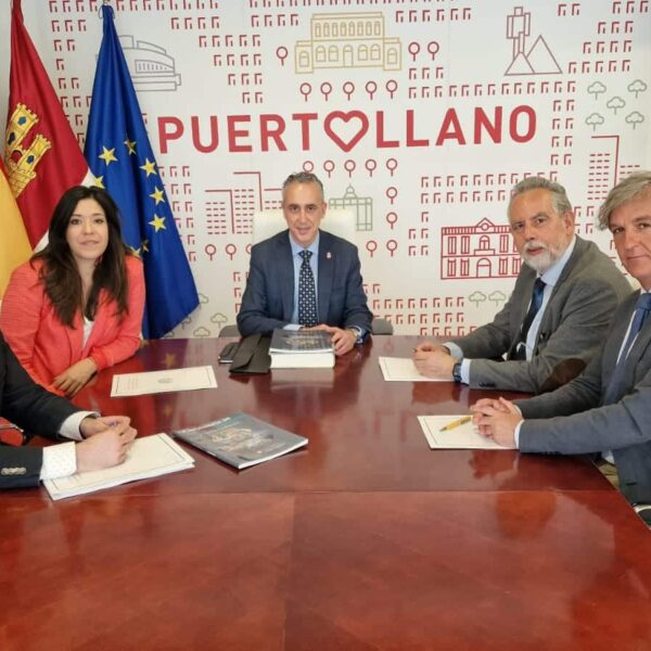 El Colegio de Ingenieros de Caminos mantiene una reunión con el alcalde de Puertollano