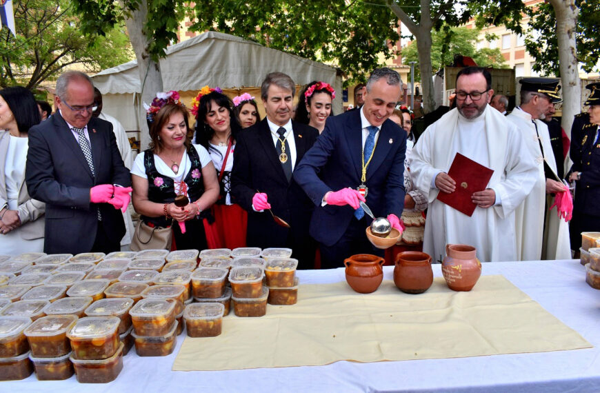 La Ciudad de Puertollano Celebra Con Sabor: El Guiso Sagrado se Honra en un Festivo Histórico